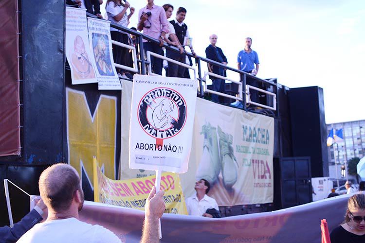6ª Macha Nacional pela Vida pede aprovação do projeto de lei do Estatuto do Nascituro 