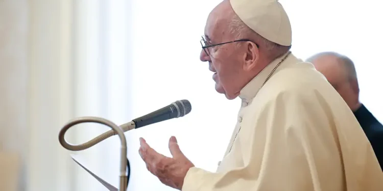 Papa ressalta importância da família para a agricultura