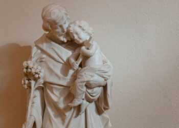 O que os papas disseram sobre São José, patrono das famílias?