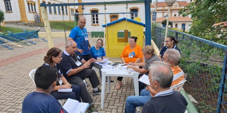 Diocese de Osasco (SP) se aprofunda na fase 1 do INAPAF