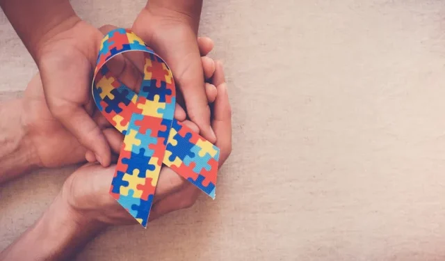 Fortaleza (CE) discute importância da família no cuidado à criança autista