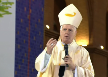 Deus é família, diz Dom Orlando em encerramento do Simpósio Nacional das Famílias