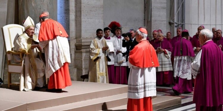 Bula de convocação para o Jubileu de 2025 aborda temas ligados à vida e à família
