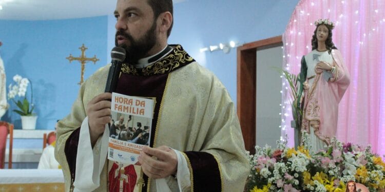 Padre Rodolfo: “A família é um lugar privilegiado de encontro com Cristo”