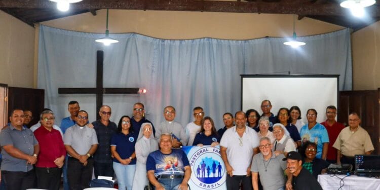 Revitalização da Pastoral Familiar na Diocese de Propriá (SE) é discutida