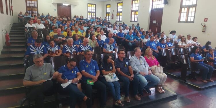 Fortaleza (CE) discute desafios da evangelização das famílias