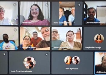 Centro-oeste se reúne para momento de oração e diálogo