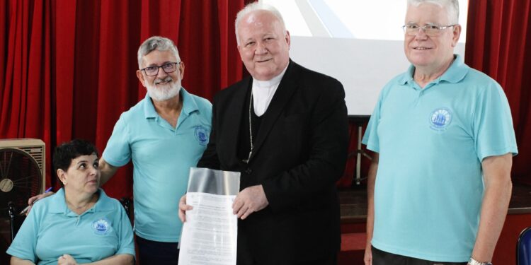 Pastoral Familiar do Regional Sul 4 entrega regimento interno