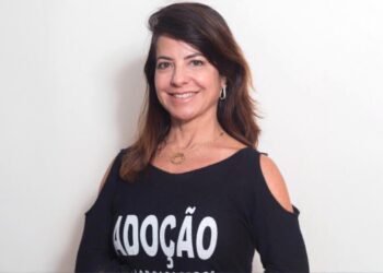 Coordenadora do Setor Casos Especiais recebe Prêmio Adoção Tardia no Senado Federal