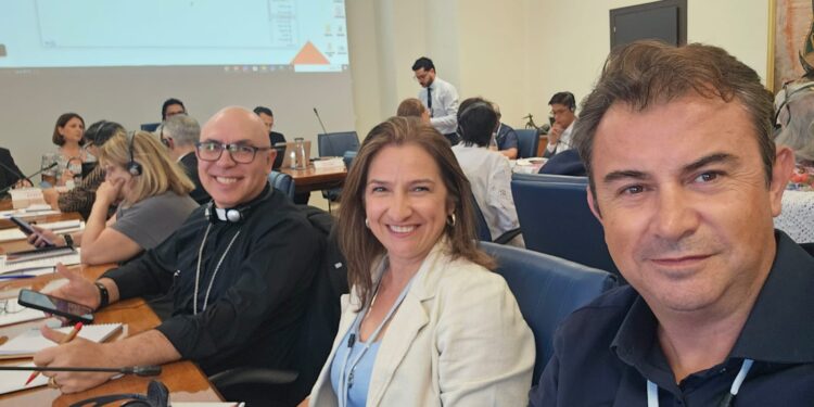 CNBB e Pastoral Familiar participam de seminário internacional sobre evangelização das famílias. Leia mensagem do Papa