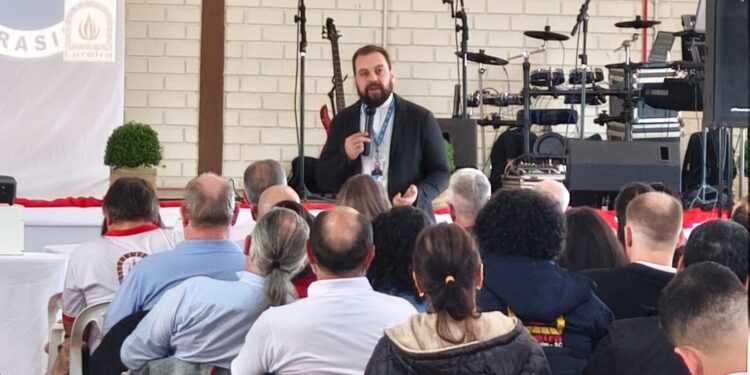 Vida e Família participa de encontros de movimentos eclesiais