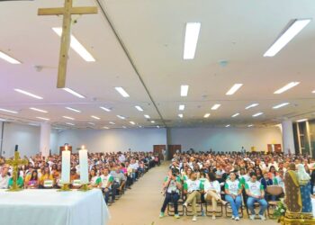 Jubileu das Famílias  e Congresso Diocesano de Eunápolis reúne mais de 1,5 mil pessoas