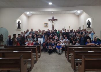 Encontro reúne famílias e pessoas que vivem sozinhas em São Paulo