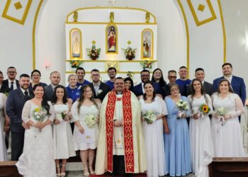 Em Gravataí (RS), nove casais recebem sacramento do matrimônio após Itinerário Vivencial