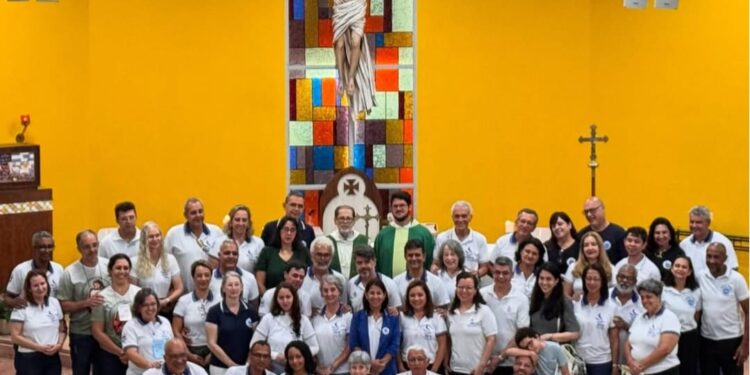 Leste 2 promove encontro sobre o amor, caridade e misericórdia