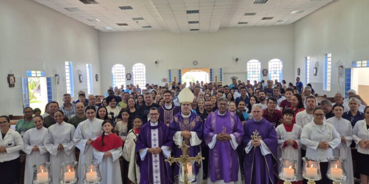 Encontro Diocesano fortalece a missão da Pastoral Familiar na Diocese de Uruaçu (GO)