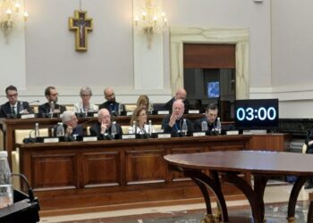 Dom Gervasi: aliança entre sacerdotes e famílias para se tornar Igreja