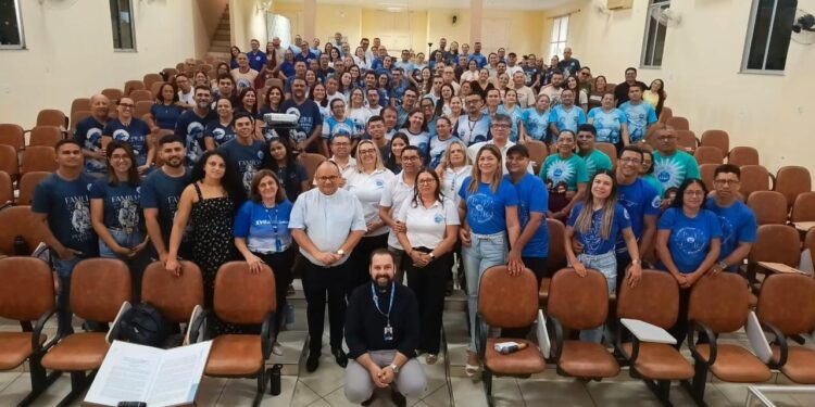 Catequese matrimonial é tema de encontro em Itapipoca (CE)