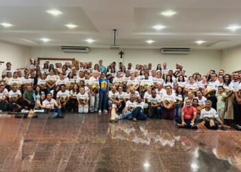 Casais em nova união vivenciam encontro Bom Pastor em JI-Paraná (RO)