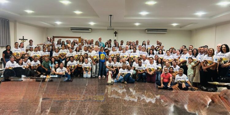 Casais em nova união vivenciam encontro Bom Pastor em JI-Paraná (RO)