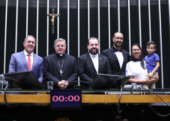 Sessão Solene: “Promover as famílias é servir ao bem comum”, defende Comissão Vida e Família