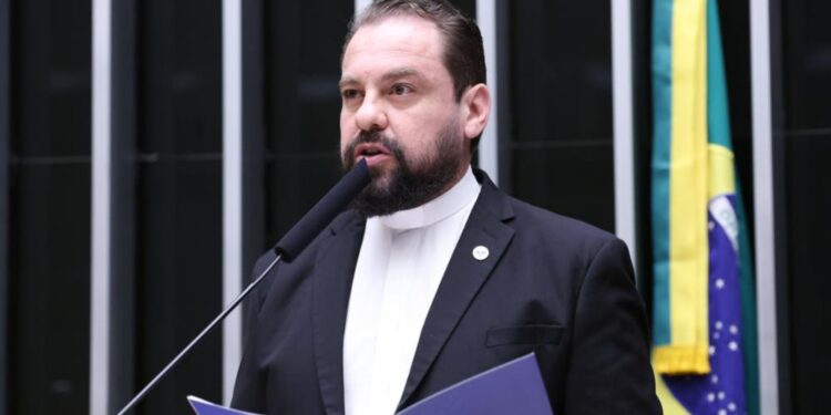 Sessão Solene: “Promover as famílias é servir ao bem comum”, defende Comissão Vida e Família