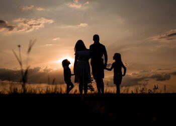 Campanha alerta sobre casamento infantil