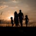 Campanha alerta sobre casamento infantil