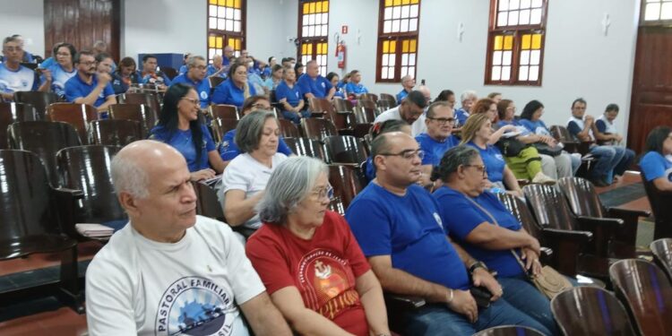 Fortaleza (CE) promove formação sobre acolhimento e acompanhamento de casais em nova união