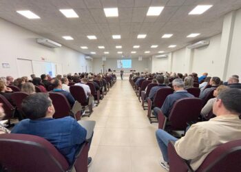 Encontro Diocesano reúne catequistas do Matrimônio em Araranguá (SC)